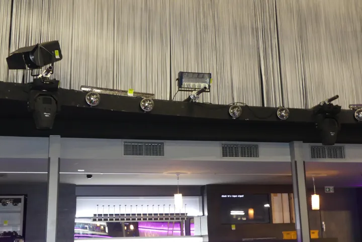 2x Showtec Moving Head Strahler Modell: Phantom Series